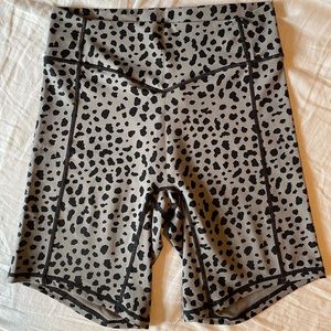 Balance Athletica Rider Short: Snow Leopard